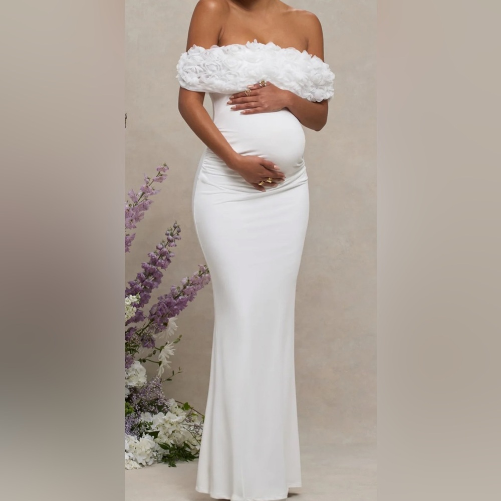 Club L London White Off-Shoulder Maxi Dress